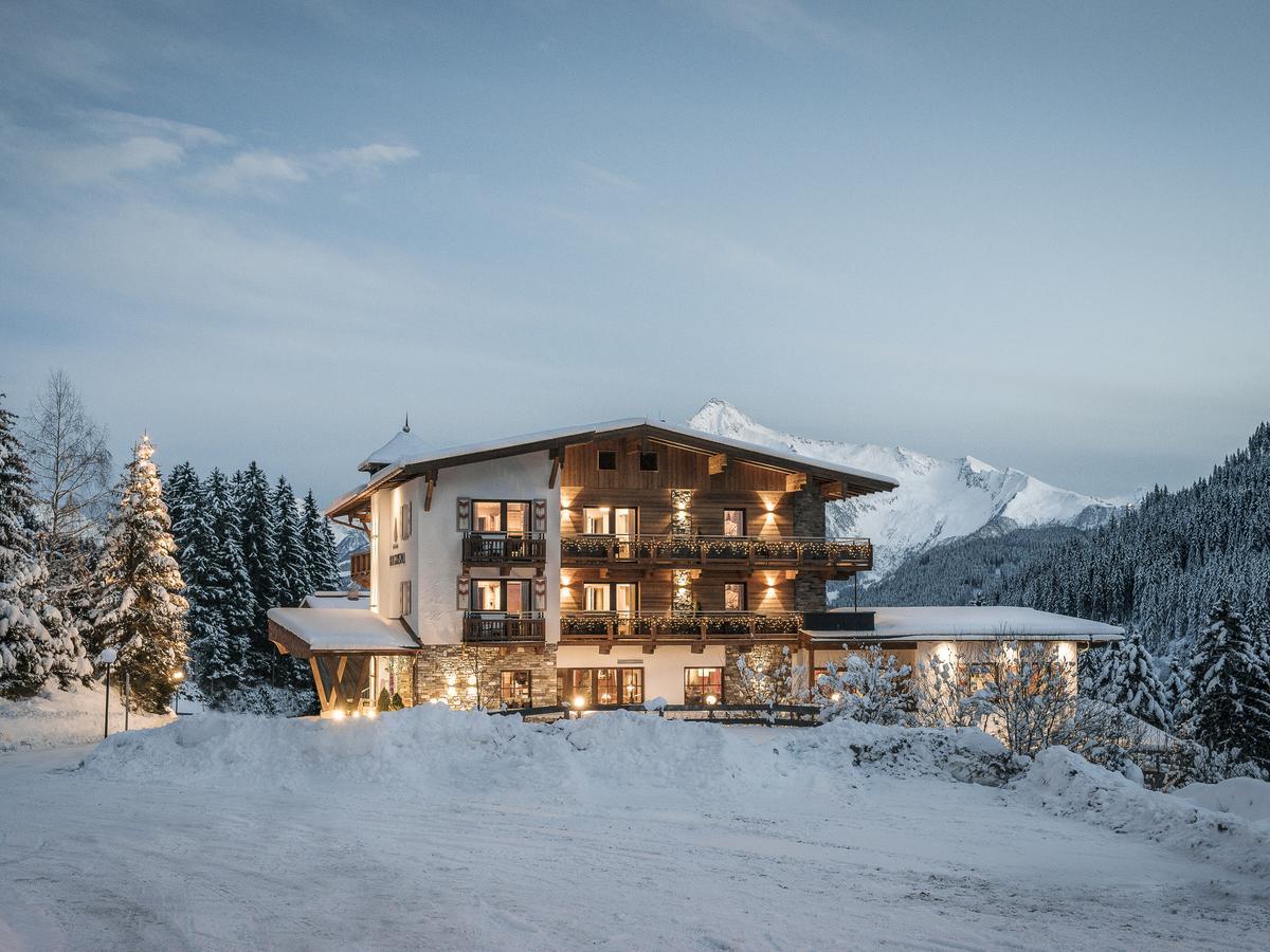 Hotel Bergkristall Zillertal - Adults Only 14 Years Plus Hippach Exteriör bild