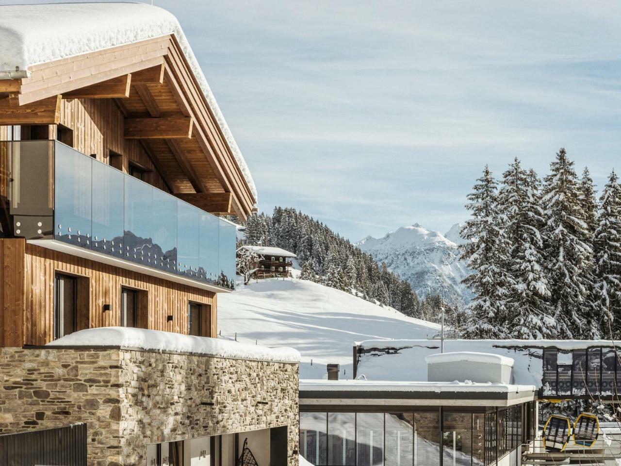 Hotel Bergkristall Zillertal - Adults Only 14 Years Plus Hippach Exteriör bild