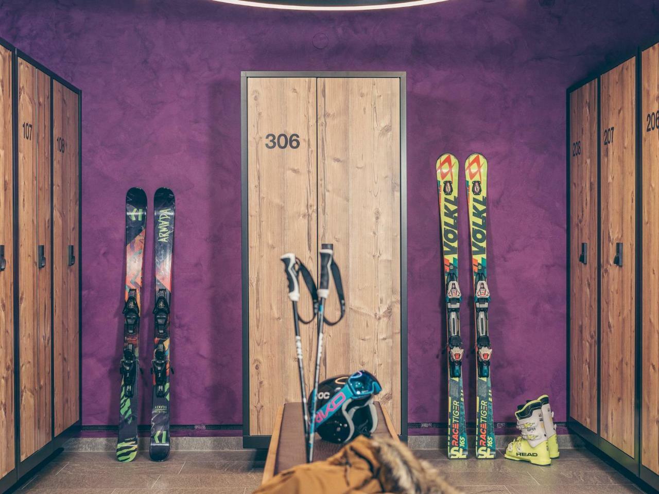 Hotel Bergkristall Zillertal - Adults Only 14 Years Plus Hippach Exteriör bild
