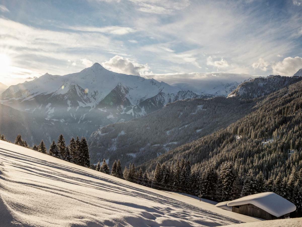 Hotel Bergkristall Zillertal - Adults Only 14 Years Plus Hippach Exteriör bild